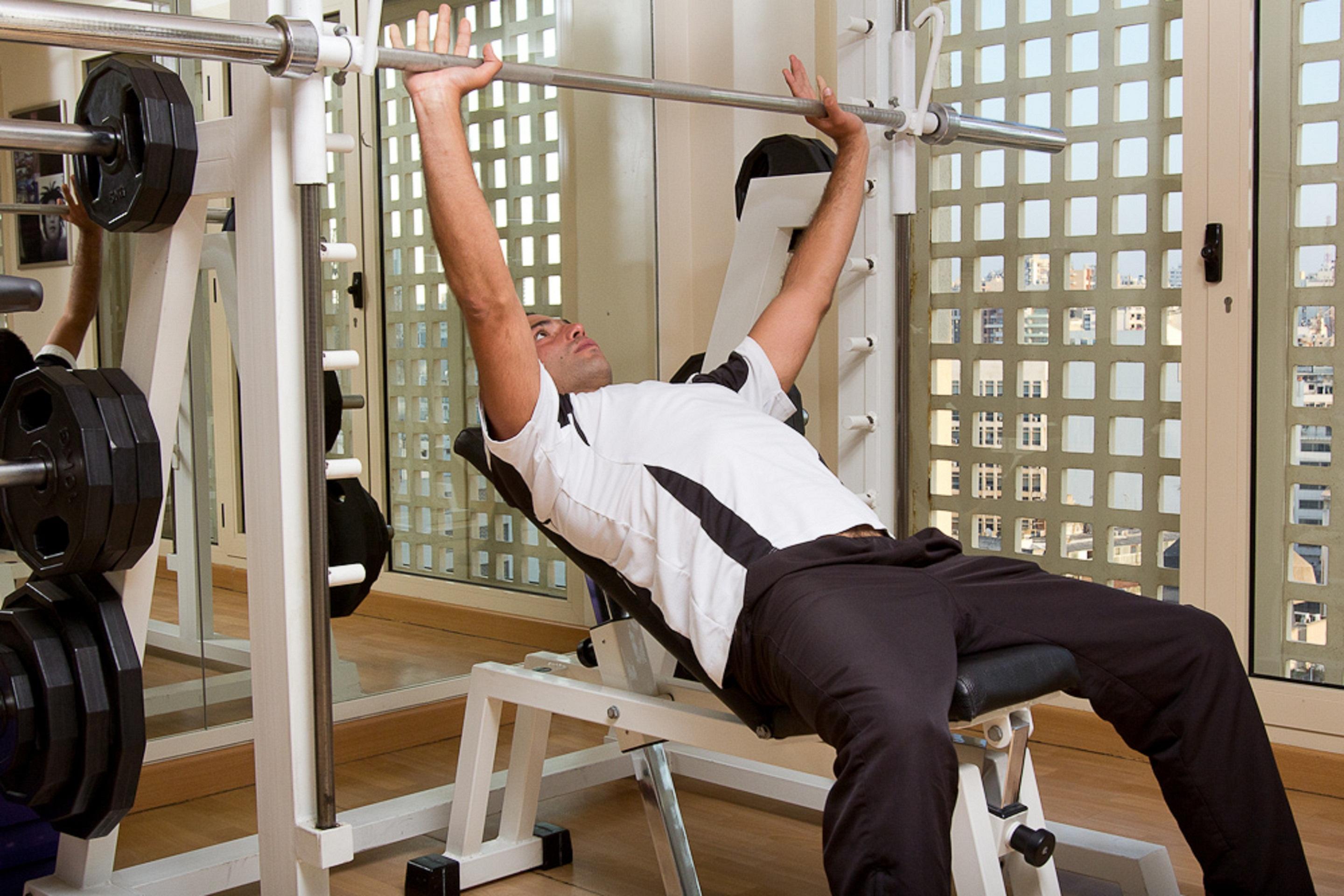 Gefinor Rotana - Beirut Hotel Ngoại thất bức ảnh Bench press