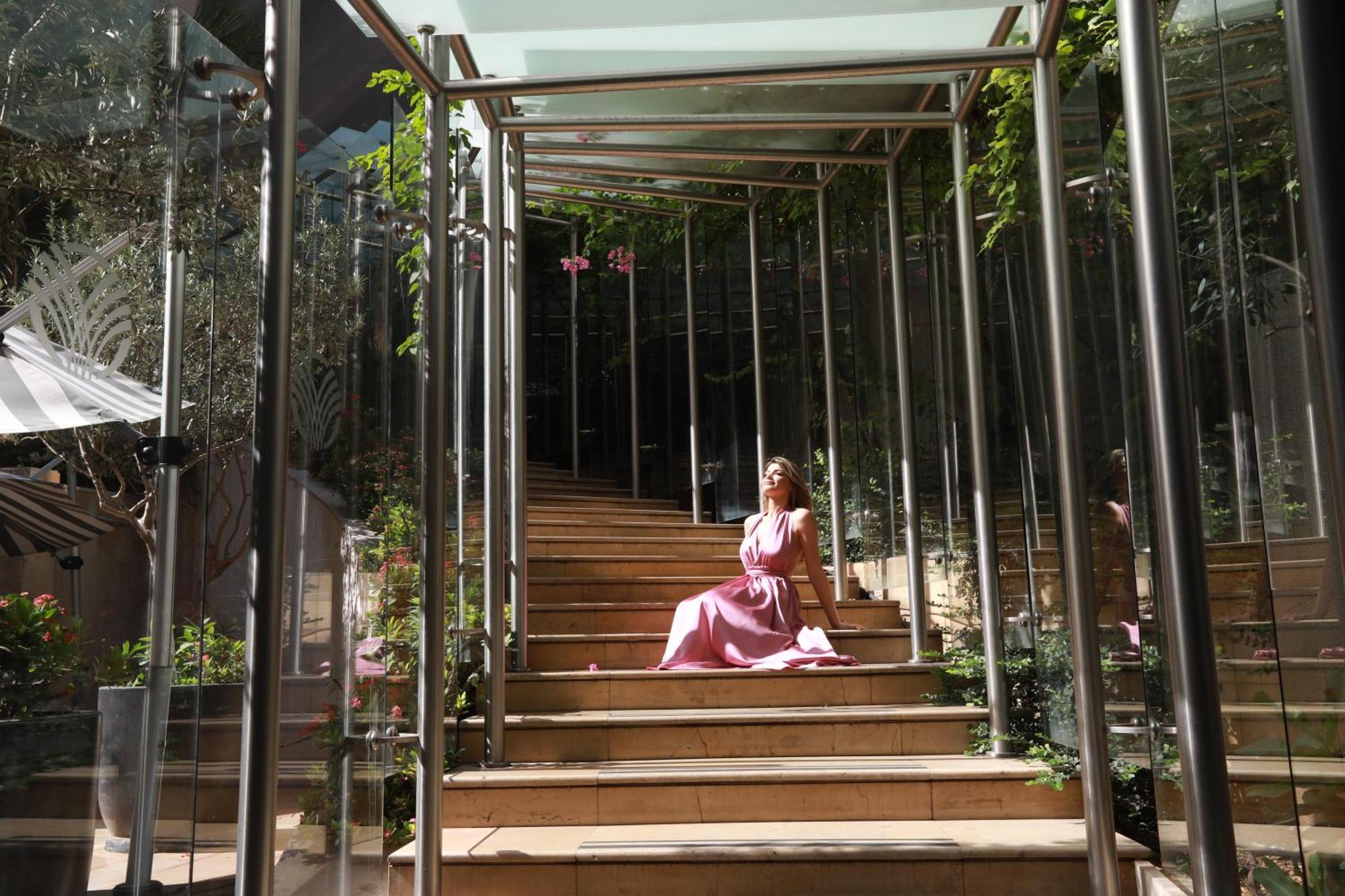 Gefinor Rotana - Beirut Hotel Ngoại thất bức ảnh The staircase of the hotel