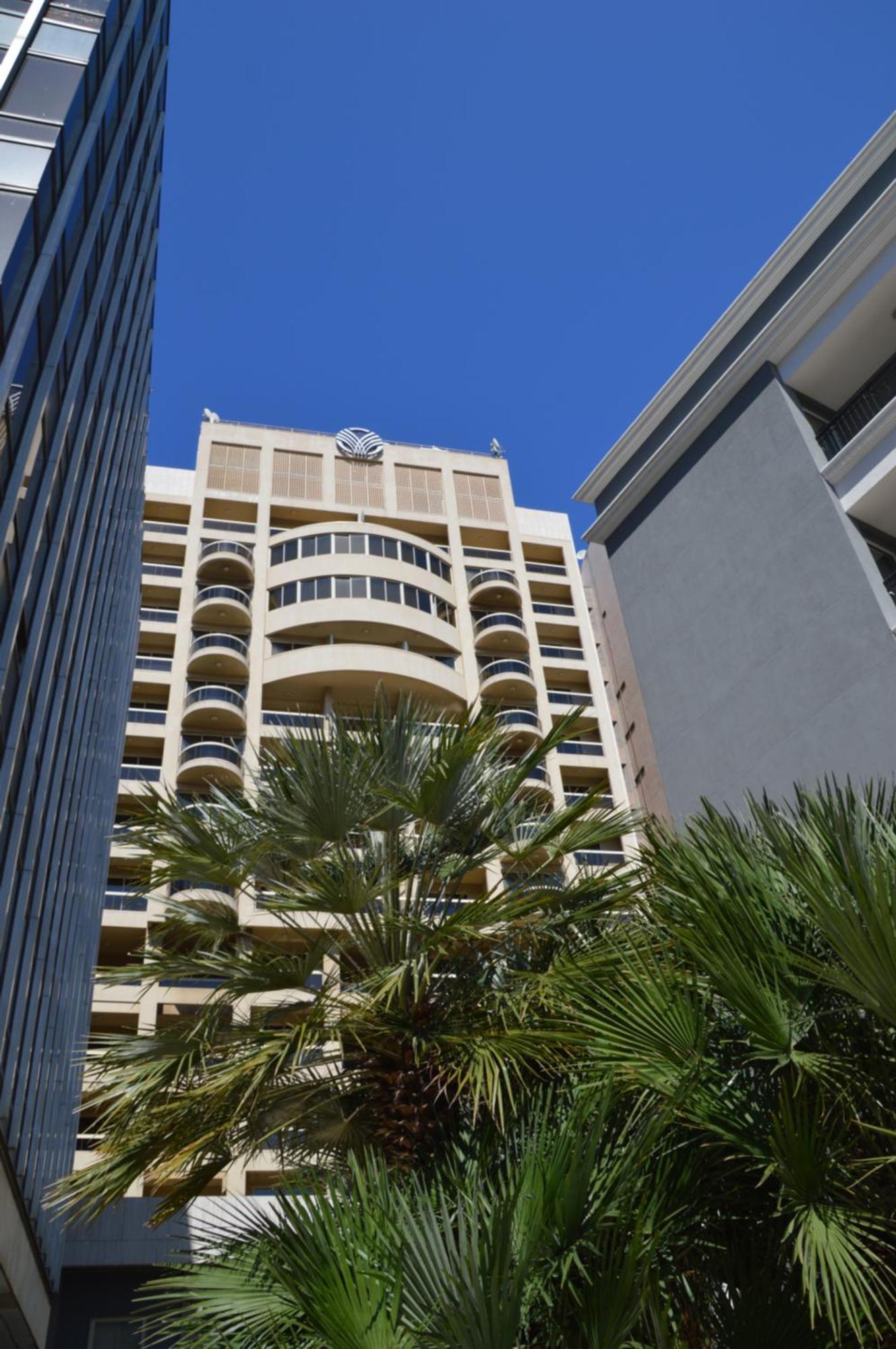 Gefinor Rotana - Beirut Hotel Ngoại thất bức ảnh The building's facade