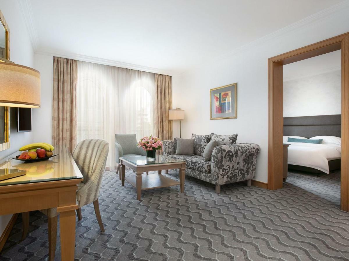 Gefinor Rotana - Beirut Hotel Ngoại thất bức ảnh Suite